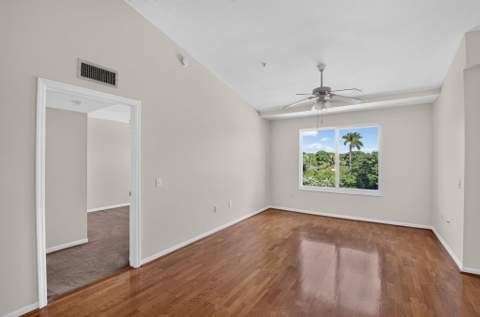 417 Villa Circle, Boynton Beach FL - photo 12 of 55