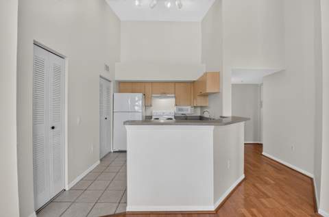 417 Villa Circle, Boynton Beach FL - photo 15 of 55
