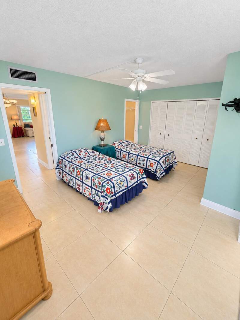 1 bedroom Condominium at 391 Burgundy I Avenue, Kings Point Burgundy Condos, Delray Beach — photo 5