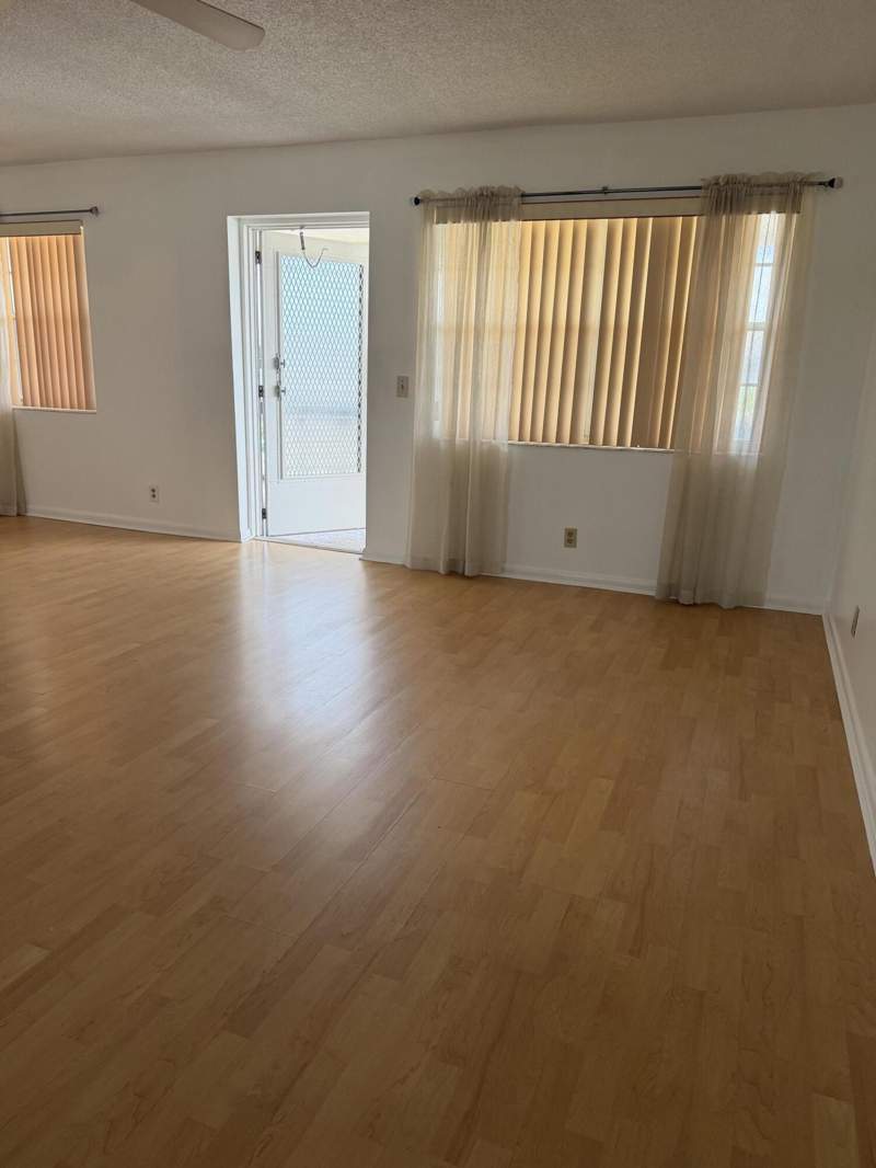 2 bedroom Condominium at 13 Kent A, Century Village , West Palm Beach — photo 5