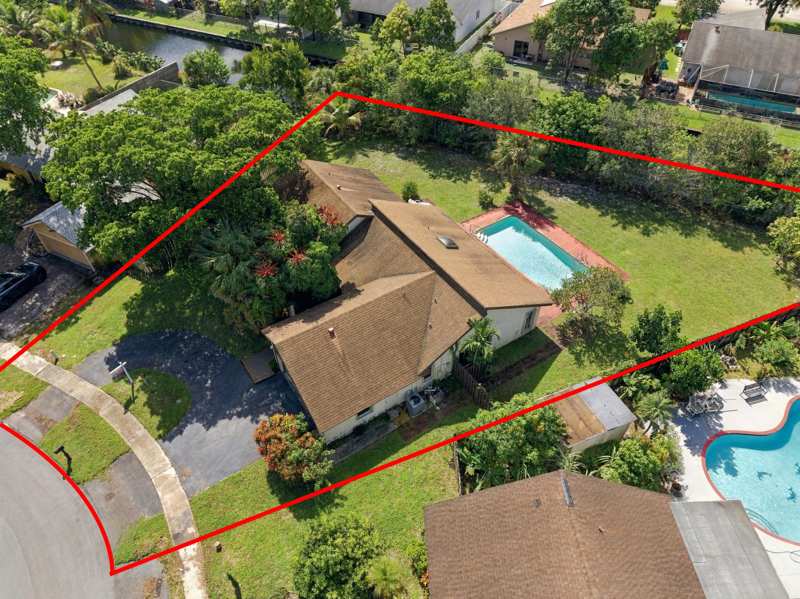 4 bedroom Single Family Residence at 8350 NW 51st Street, City Of Lauderhill Sec Three, Lauderhill — photo 1