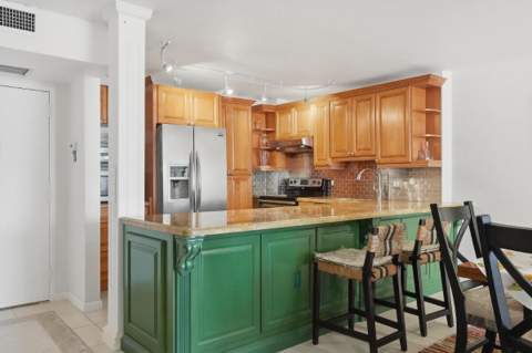 1865 S Ocean Drive #16H, Hallandale Beach FL - photo 8 of 43