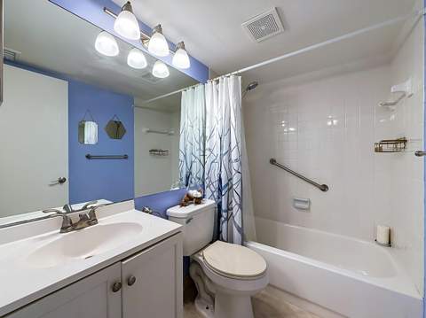 6219 Coral Lake Drive #207, Margate FL - photo 24 of 36
