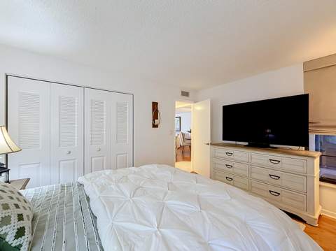 6219 Coral Lake Drive #207, Margate FL - photo 23 of 36