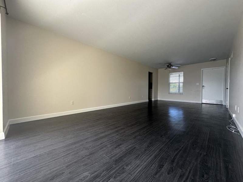3 bedroom Condominium at 809 Hummingbird Way #5C, Earman Villas Condo, North Palm Beach — photo 2