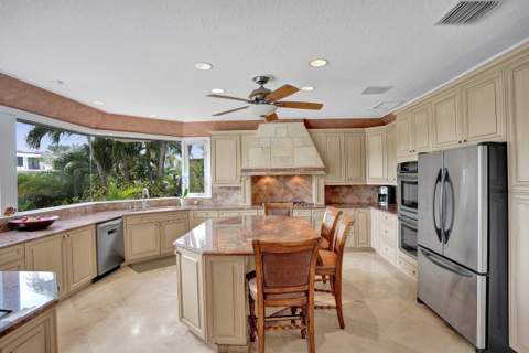2875 NE 25th Court, Fort Lauderdale FL - photo 18 of 29