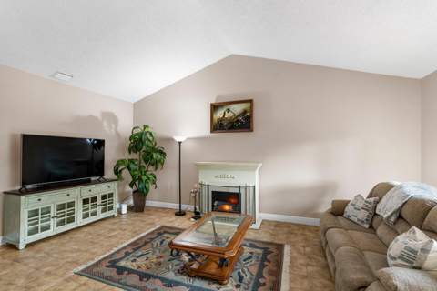 4051 SW 82nd Terrace, Davie FL - photo 7 of 33