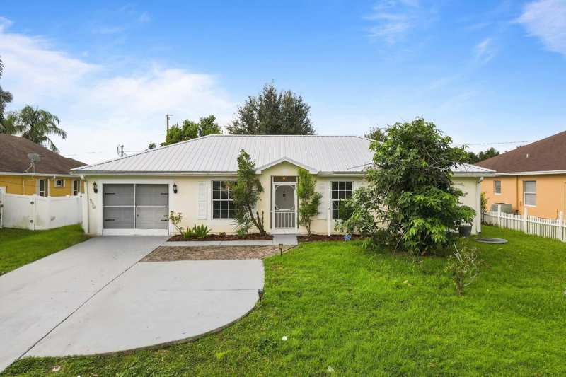 3 bedroom Single Family Residence at 1358 SW Prairie Circle, Port St Lucie, Port St. Lucie — photo 1