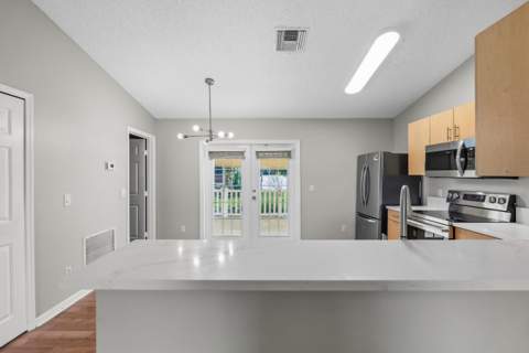 1358 SW Prairie Circle, Port St. Lucie FL - photo 14 of 60