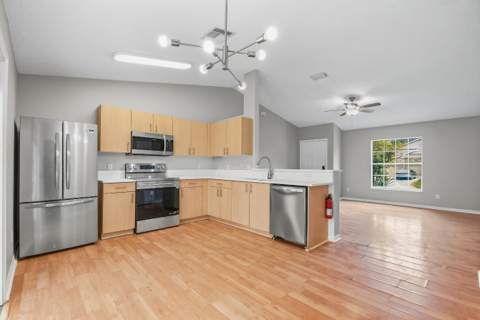 1358 SW Prairie Circle, Port St. Lucie FL - photo 22 of 60