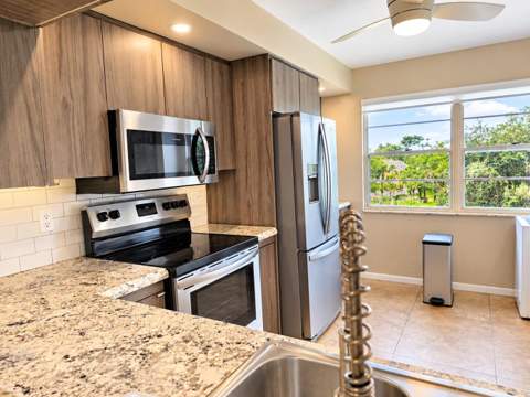 2301 Lucaya Lane #O4, Coconut Creek FL - photo 10 of 31