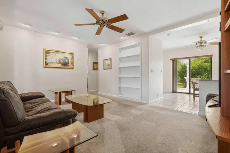 2 bedroom Single Family Residence at 2460 SW 15th Street, Flamingo Park Sec, Fort Lauderdale — photo 1