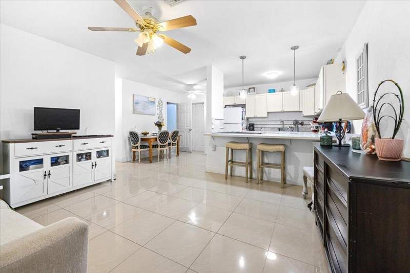 4 bedroom Single Family Residence at 1412 SW 3rd Street, Carver Park, Delray Beach — photo 4