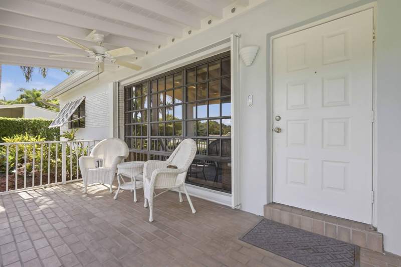 2 bedroom Single Family Residence at 2460 SW 15th Street, Flamingo Park Sec, Fort Lauderdale — photo 4