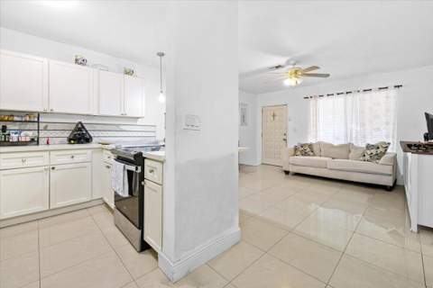 1412 SW 3rd Street, Delray Beach FL - photo 10 of 27