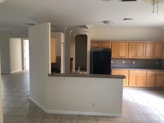 4 bedroom Single Family Residence at 147 Kensington Way, Anthony Groves Ph 1, Royal Palm Beach — photo 5