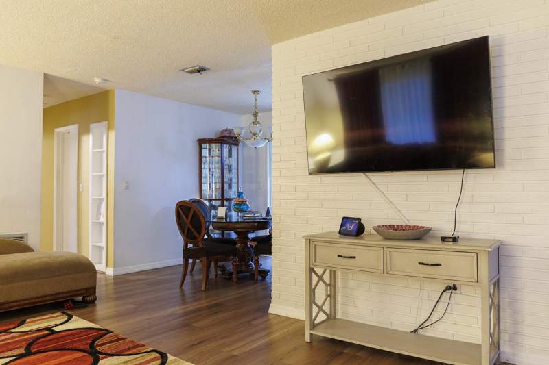 3 bedroom Single Family Residence at 7654 Granada Boulevard, Miramar Sec 10, Miramar — photo 5
