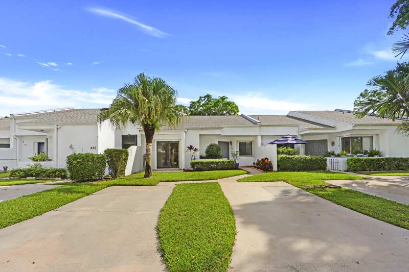 2 bedroom Villa at 234 Par Drive, Fairway Villas At Royal Palm Beach, Royal Palm Beach — photo 1