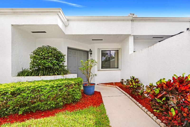 2 bedroom Villa at 234 Par Drive, Fairway Villas At Royal Palm Beach, Royal Palm Beach — photo 3