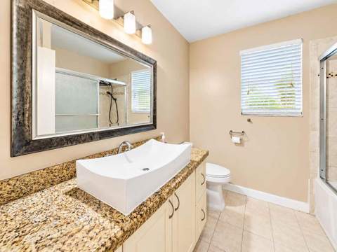 1431 SW 87th Way, Pembroke Pines FL - photo 6 of 11