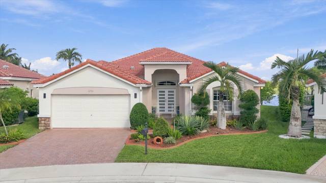 1295 WINDSOR Lane
