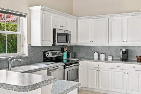 1295 Windsor Lane, Weston FL - photo 14 of 47