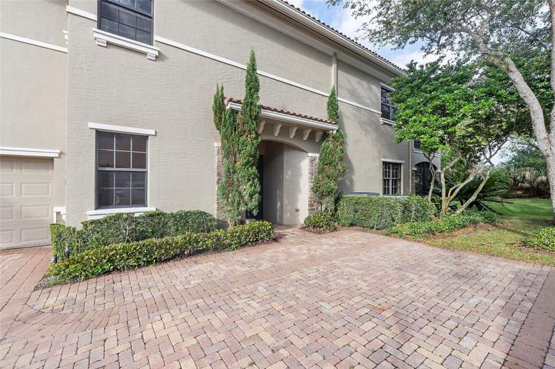 3 bedroom Townhouse at 7583 Old Thyme Court #3C, Caseras/Parkland Golf, Parkland — photo 2