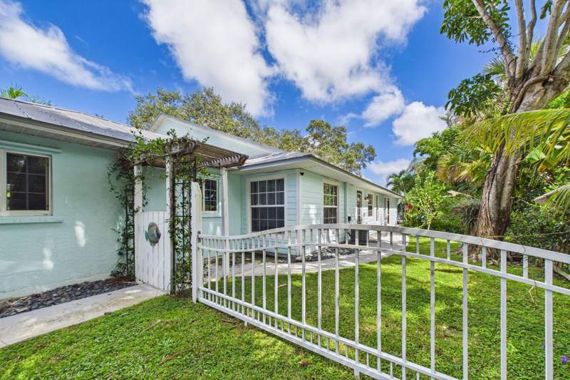 4 bedroom Single Family Residence at 3679 SW Saint Lucie Shores Drive, St Lucie Shores, Palm City — photo 4