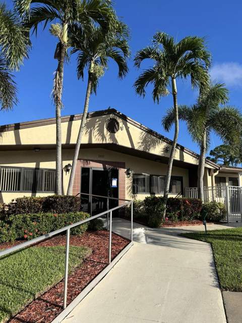 236 Pine Hov Circle #D-2, Greenacres FL - photo 15 of 16
