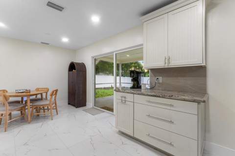 2350 Niki Jo Lane, Palm Beach Gardens FL - photo 23 of 24