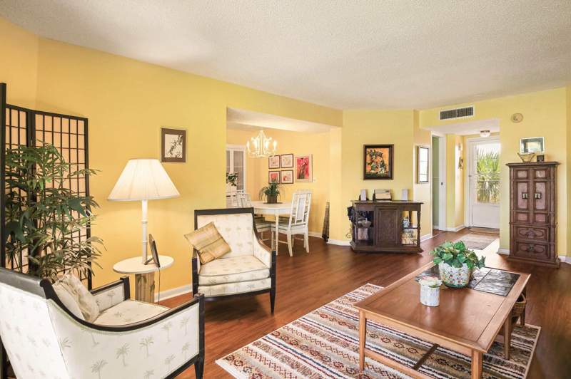 2 bedroom Condominium at 3755 Via Poinciana #402, Poinciana Place Condo 1,2,8 And 9, Lake Worth — photo 2