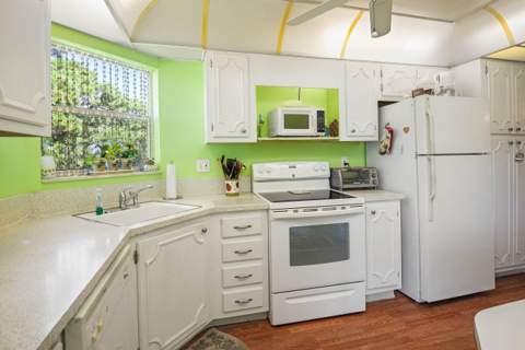 3755 Via Poinciana #402, Lake Worth FL - photo 8 of 45