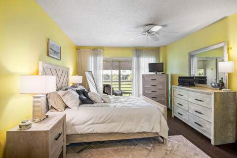 3755 Via Poinciana #402, Lake Worth FL - photo 12 of 45