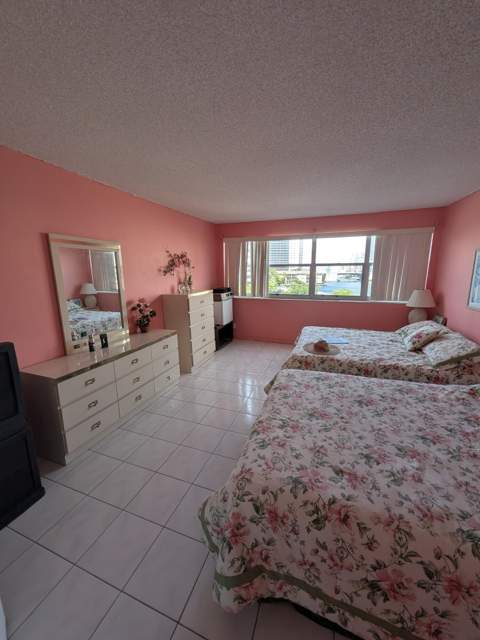 111 Golden Isles Drive #C10, Hallandale Beach FL - photo 12 of 24