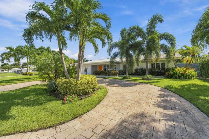 3 bedroom Single Family Residence at 4230 NE 19th Avenue, Coral Heights Sec One, Oakland Park — photo 1