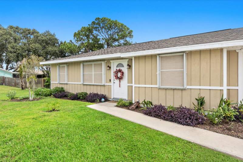 3 bedroom Single Family Residence at 2417 SW Roney Road, Port St Lucie Section 12, Port St. Lucie — photo 5