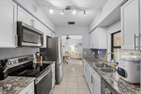 2417 SW Roney Road, Port St. Lucie FL - photo 12 of 39