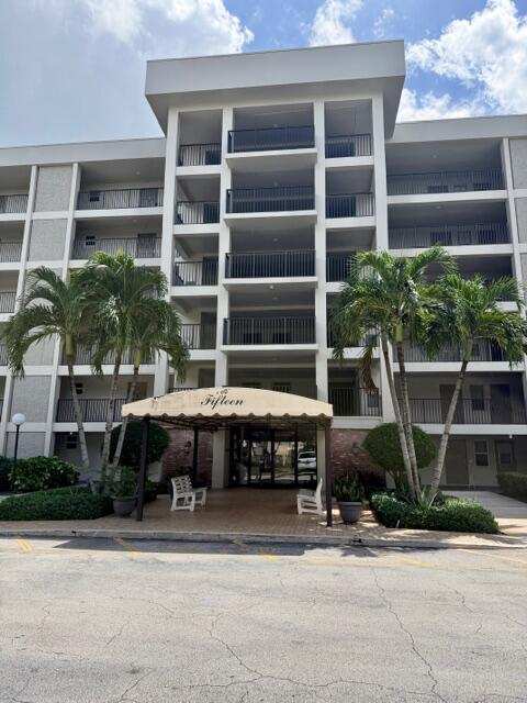 1 bedroom Condominium at 2600 S Course Drive #107, No 15 Palm-Aire Country Club, Pompano Beach — photo 1