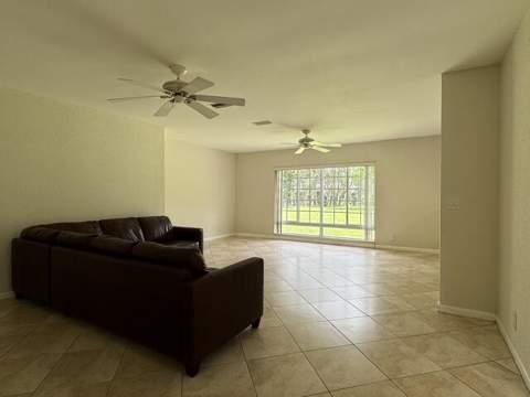 8306 NW 74th Terrace, Tamarac FL - photo 7 of 37