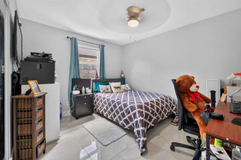 946 Mcintosh Street, West Palm Beach FL - photo 24 of 53