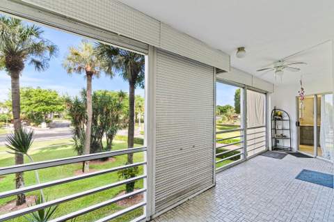 3590 Via Poinciana #216, Lake Worth FL - photo 13 of 15