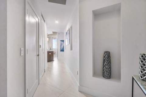 300 S Australian Avenue #805, West Palm Beach FL - photo 18 of 28