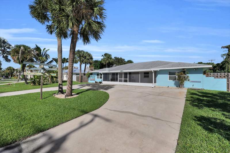 4 bedroom Single Family Residence at 2520 Flotilla Terrace, Coral Cove Beach Section 1, Fort Pierce — photo 4