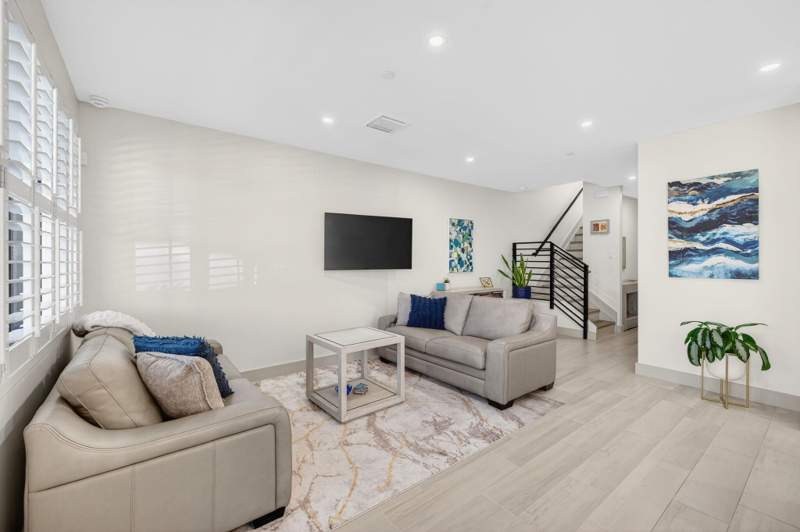 3 bedroom Townhouse at 410 SE 12th Court, Croissant Park, Fort Lauderdale — photo 5