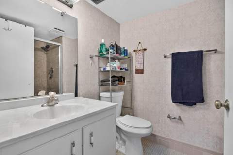 4550 NW 18th Avenue #107, Deerfield Beach FL - photo 19 of 43
