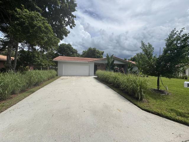 Coral Springs Country Club WestHomes for Sale in Coral Springs, FL