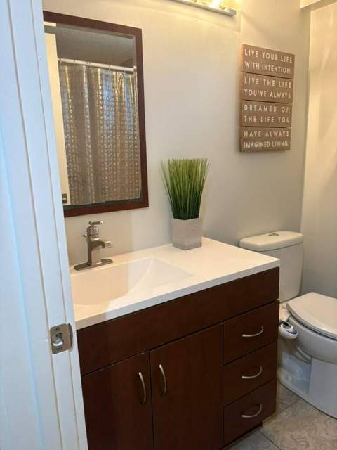 4311 Crystal Lake Drive, Pompano Beach FL - photo 14 of 16