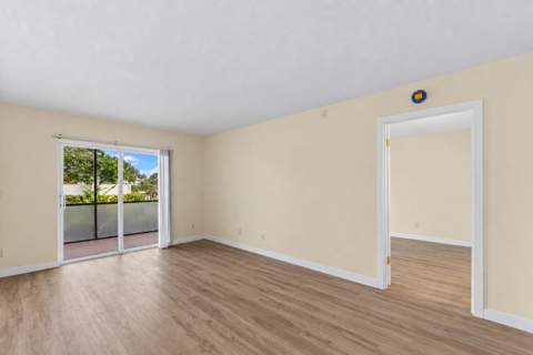1505 SE Royal Green Circle #103, Port St. Lucie FL - photo 7 of 39