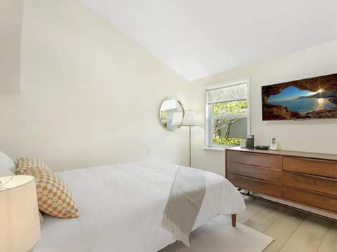 1449 NE 23rd Street, Wilton Manors FL - photo 11 of 29