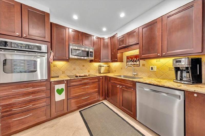3 bedroom Condominium at 3505 Oaks Way #109, No 115 Palm-Aire Country Club, Pompano Beach — photo 3